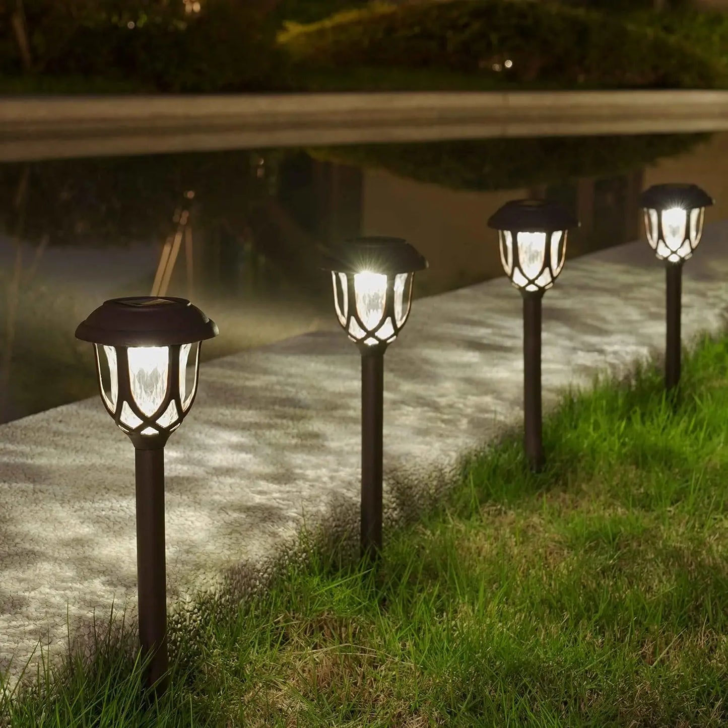6-Pack Waterproof LED Solar Courtyard Lamps - Outdoor Lawn Lights for Garden Pathways and Landscape Lighting Decor