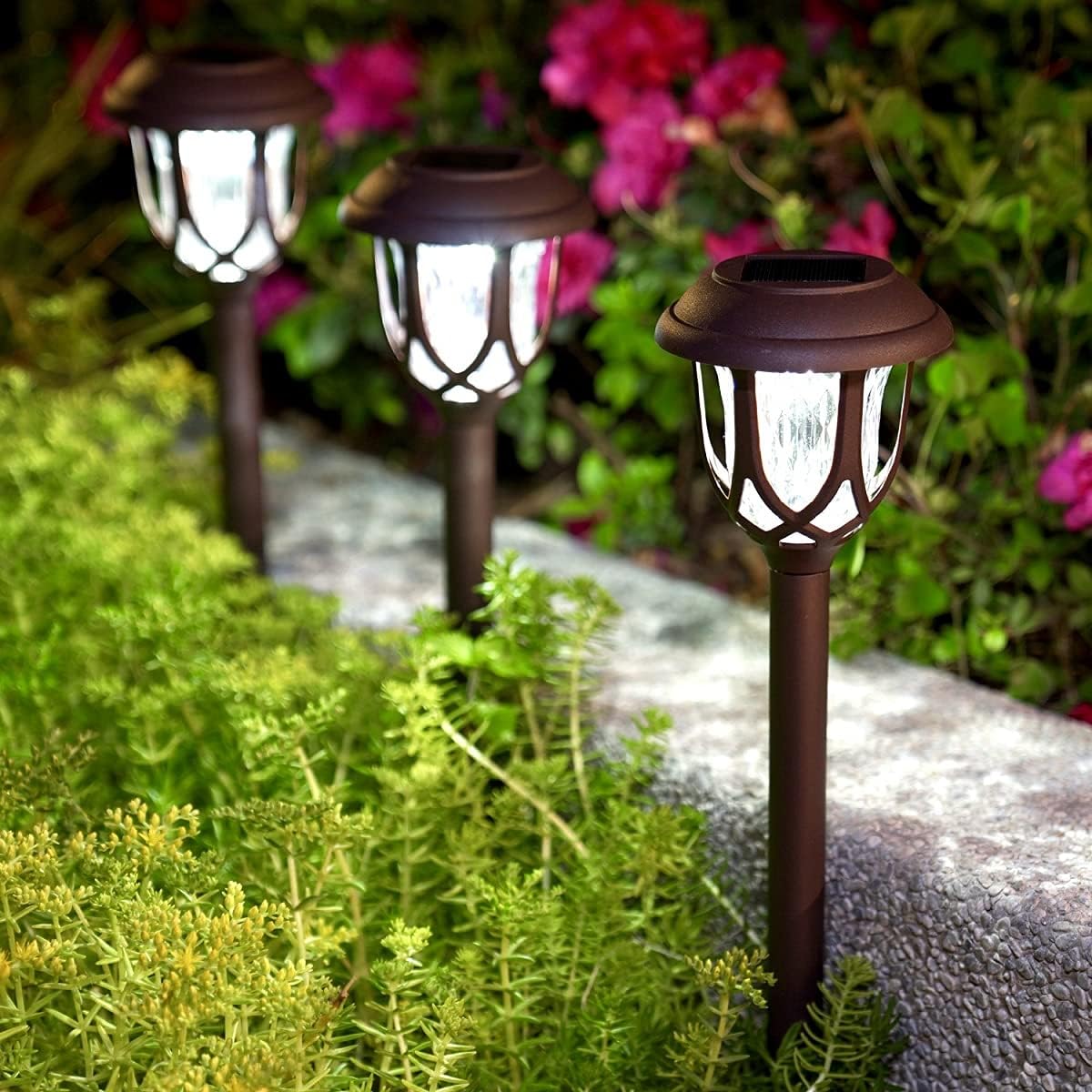 6-Pack Waterproof LED Solar Courtyard Lamps - Outdoor Lawn Lights for Garden Pathways and Landscape Lighting Decor